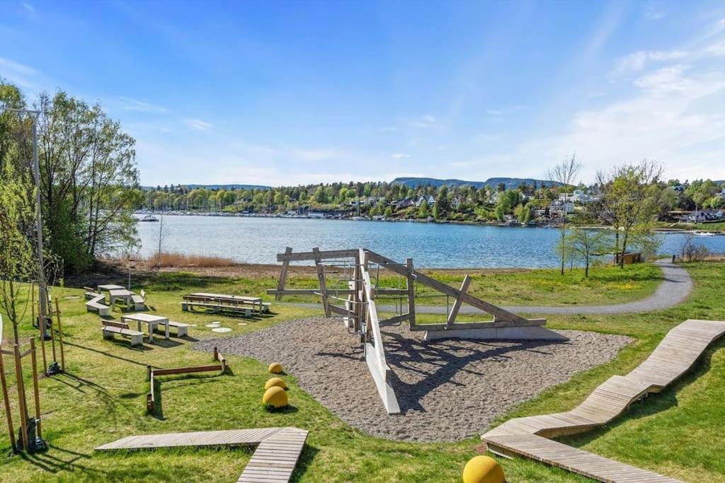 Scandpoint Fornebu Near Sea Front With Outdoor Walk! Appartement *